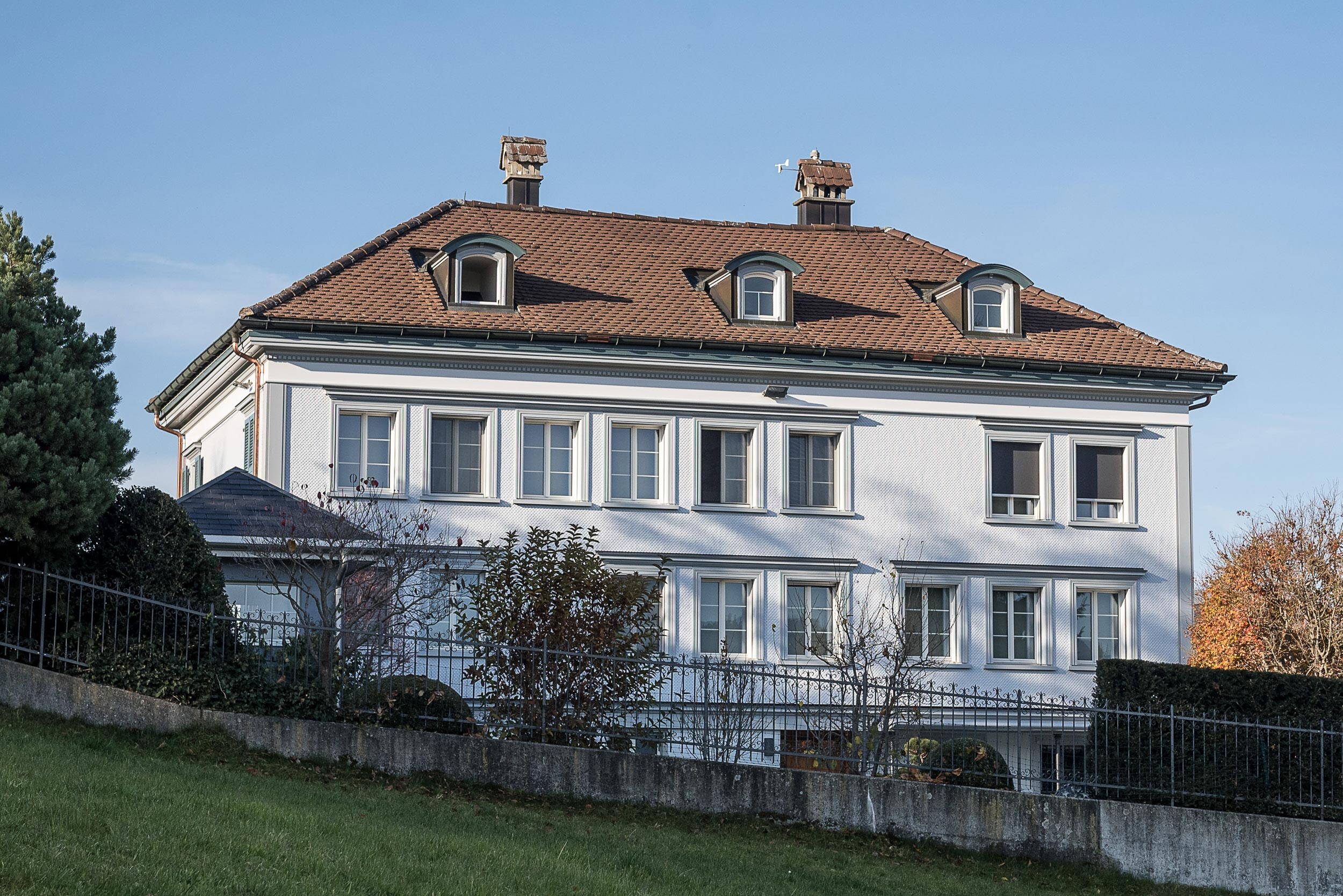 altbauweise_denkmalgeschuetztes_fabrikantenhaus_herisau_10_cut.jpg altbauweise_denkmalgeschuetztes_fabrikantenhaus_herisau_10_cut.jpg